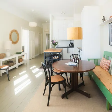 Postmaster's Chamber *