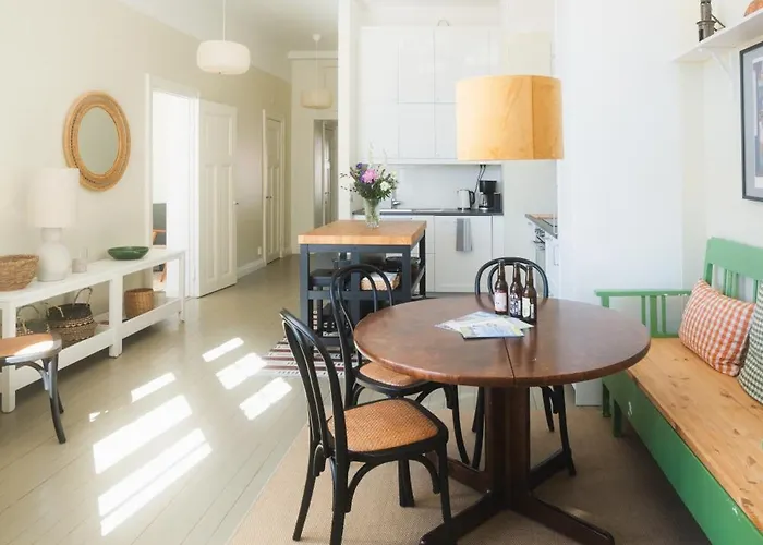 Postmaster's Chamber *